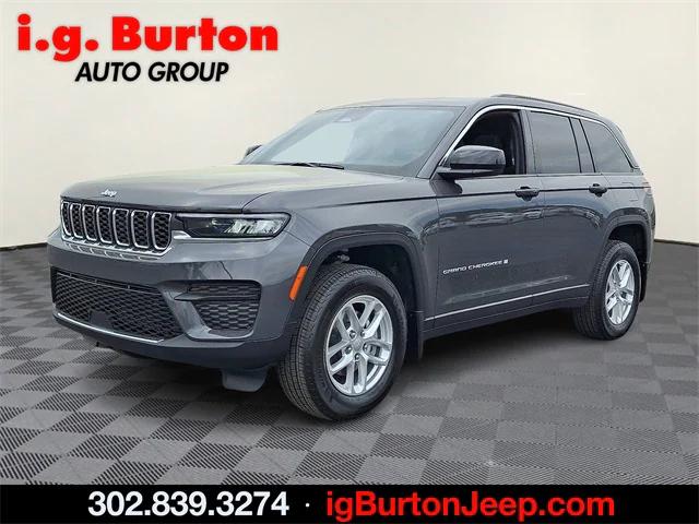 2025 Jeep Grand Cherokee GRAND CHEROKEE LAREDO X 4X4