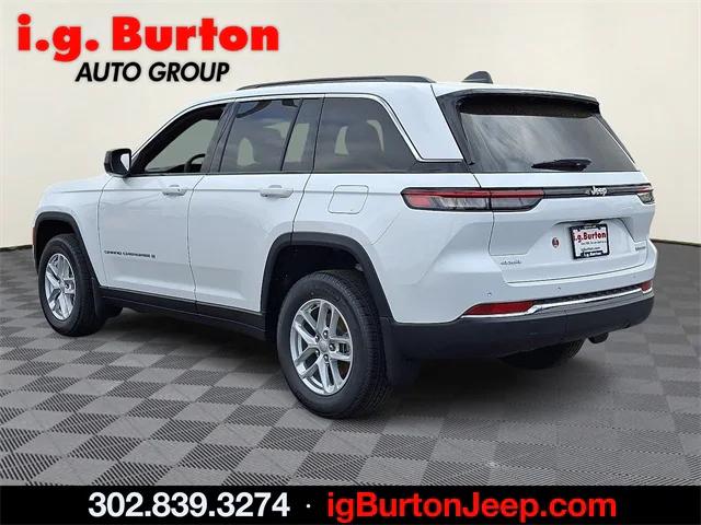 2025 Jeep Grand Cherokee GRAND CHEROKEE LAREDO X 4X4