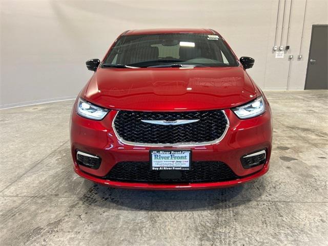 2025 Chrysler Pacifica PACIFICA SELECT