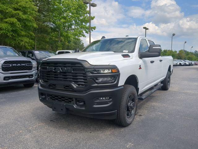 2025 RAM Ram 3500 RAM 3500 TRADESMAN CREW CAB 4X4 8 BOX
