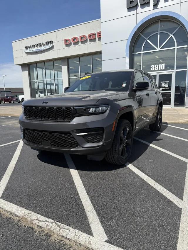 2025 Jeep Grand Cherokee GRAND CHEROKEE ALTITUDE 4X4