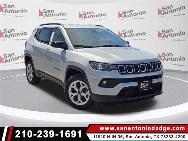 2025 Jeep Compass COMPASS LATITUDE 4X4