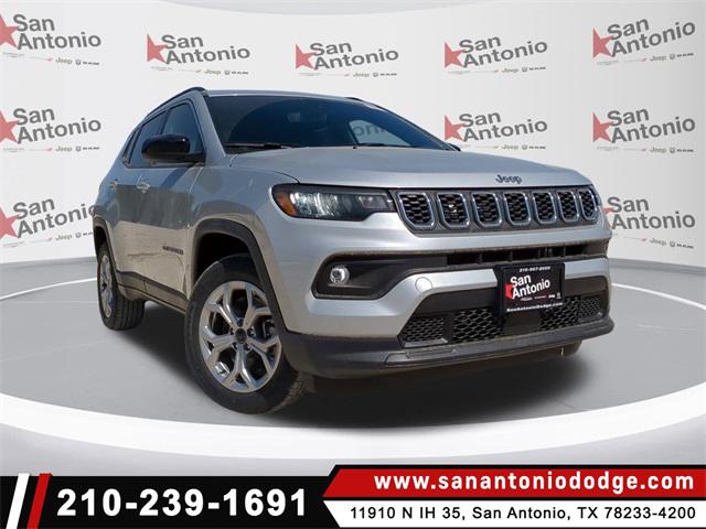 2025 Jeep Compass COMPASS LATITUDE 4X4