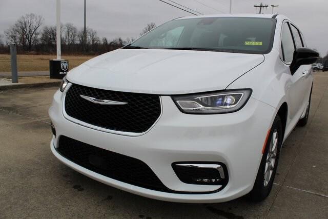 2025 Chrysler Pacifica PACIFICA SELECT