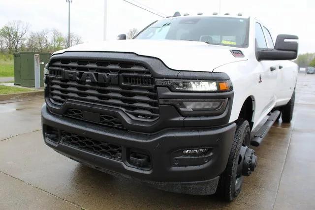2025 RAM Ram 3500 RAM 3500 TRADESMAN CREW CAB 4X4 8 BOX