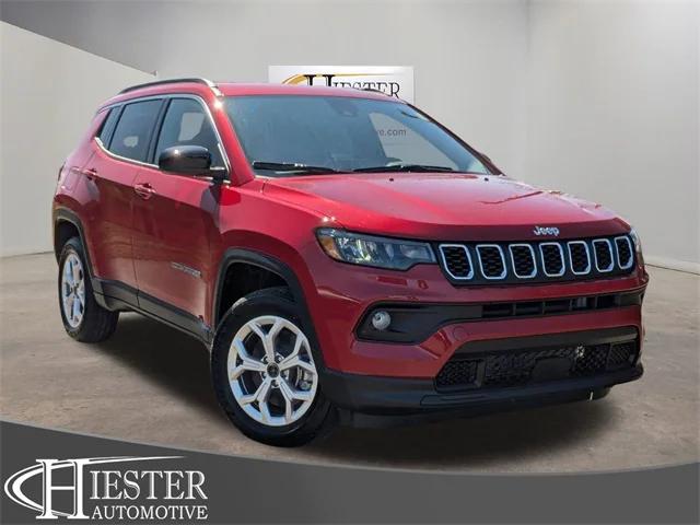 2025 Jeep Compass COMPASS LATITUDE 4X4