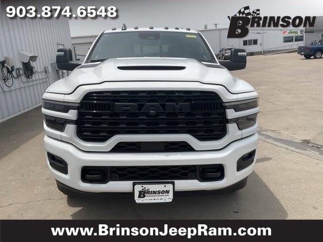 2025 RAM Ram 3500 RAM 3500 LIMITED CREW CAB 4X4 8 BOX