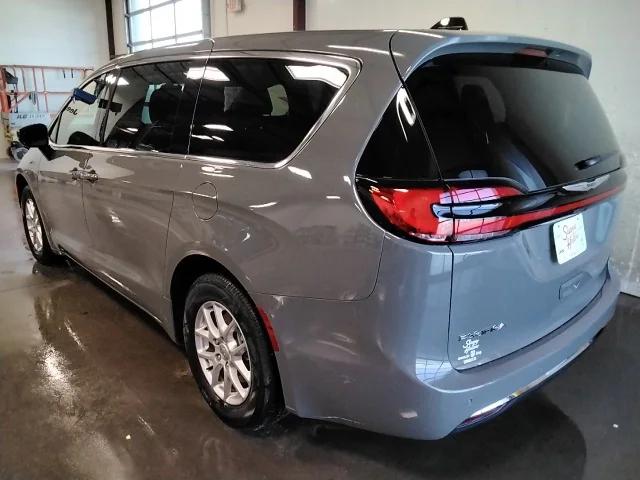 2025 Chrysler Pacifica PACIFICA SELECT