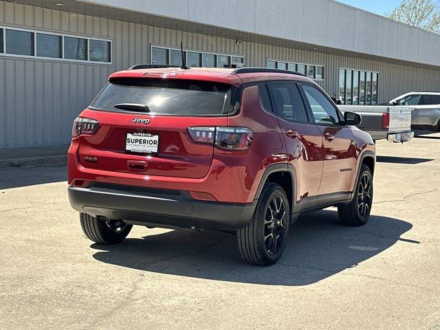 2025 Jeep Compass COMPASS LATITUDE 4X4