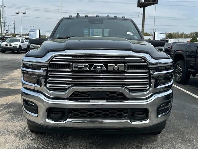 2025 RAM Ram 3500 RAM 3500 LARAMIE CREW CAB 4X4 8 BOX