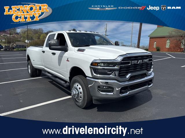 2025 RAM Ram 3500 RAM 3500 TRADESMAN CREW CAB 4X4 8 BOX