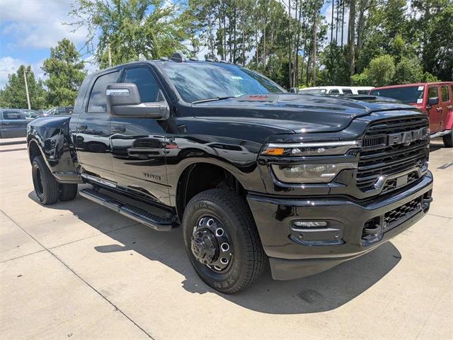 2025 RAM Ram 3500 RAM 3500 LARAMIE MEGA CAB 4X4 64 BOX