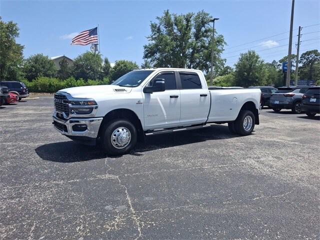 2025 RAM Ram 3500 RAM 3500 BIG HORN CREW CAB 4X4 8 BOX