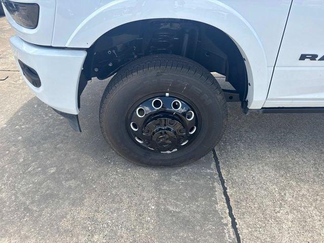 2025 RAM Ram 3500 RAM 3500 LIMITED CREW CAB 4X4 8 BOX 2025 RAM Ram 3500 RAM 3500 LIMITED CREW CAB 4X4 8 BOX