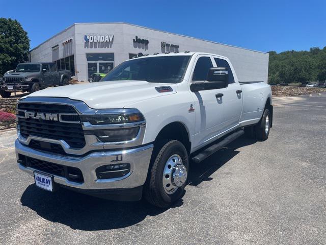 2025 RAM Ram 3500 RAM 3500 TRADESMAN CREW CAB 4X4 8 BOX