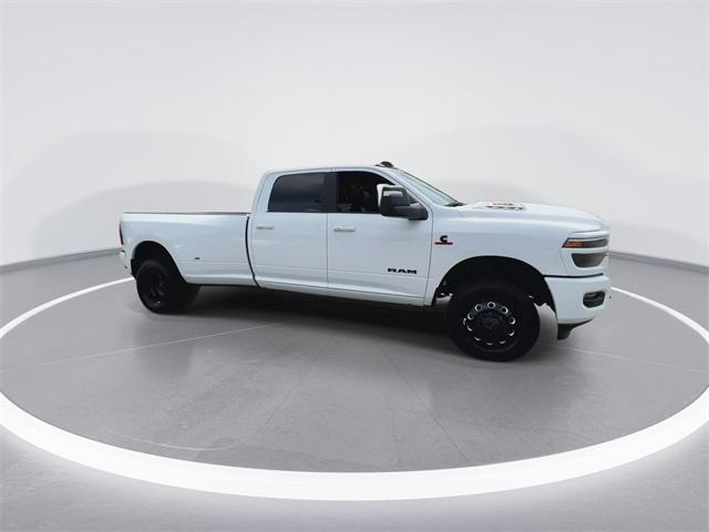 2025 RAM Ram 3500 RAM 3500 LARAMIE CREW CAB 4X4 8 BOX