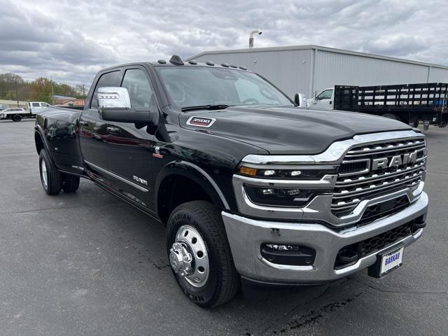 2025 RAM Ram 3500 RAM 3500 LIMITED CREW CAB 4X4 8 BOX