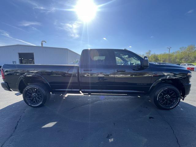 2025 RAM Ram 3500 RAM 3500 LIMITED CREW CAB 4X4 8 BOX