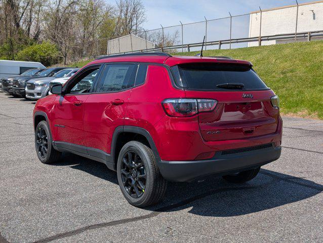 2025 Jeep Compass COMPASS LATITUDE 4X4