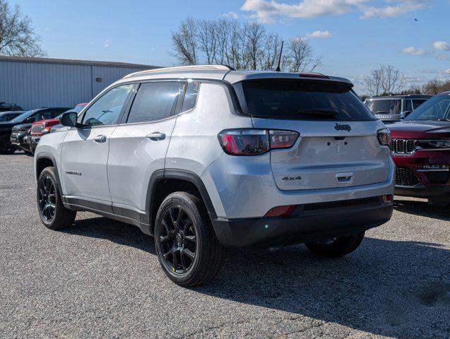 2025 Jeep Compass COMPASS LATITUDE 4X4