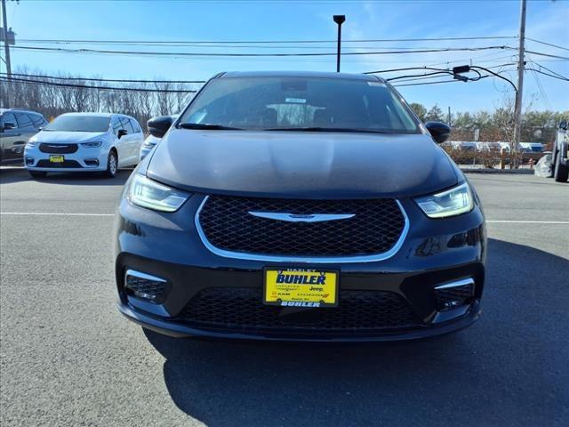 2025 Chrysler Pacifica PACIFICA SELECT