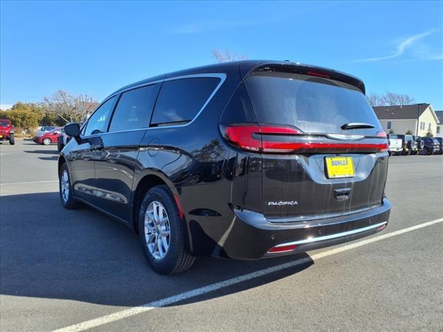2025 Chrysler Pacifica PACIFICA SELECT