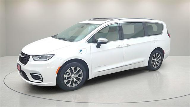 2025 Chrysler Pacifica Hybrid PACIFICA PLUG-IN HYBRID PINNACLE