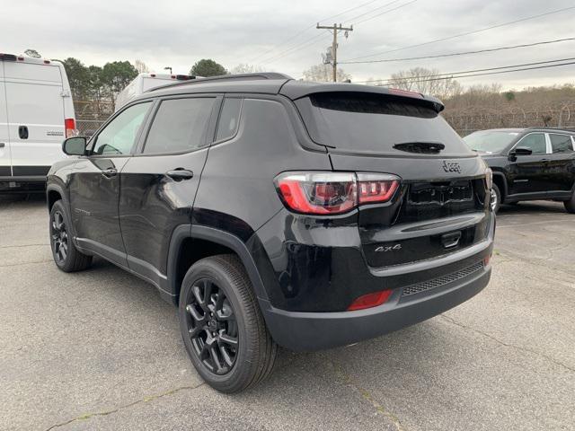 2025 Jeep Compass COMPASS LATITUDE 4X4