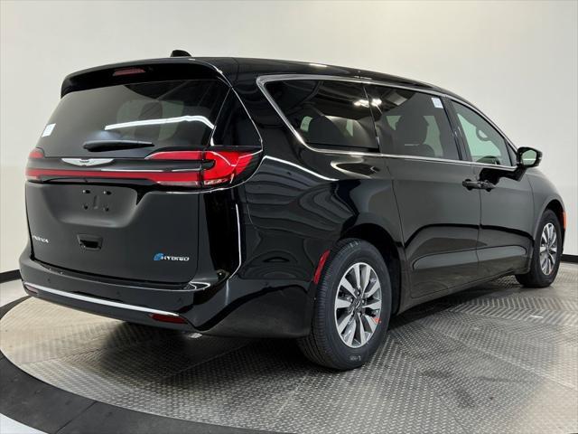 2025 Chrysler Pacifica Hybrid PACIFICA PLUG-IN HYBRID SELECT