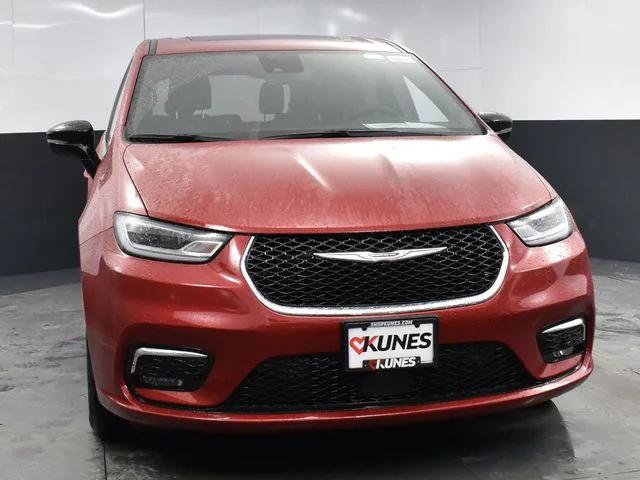 2025 Chrysler Pacifica PACIFICA SELECT