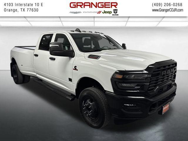 2025 RAM Ram 3500 RAM 3500 TRADESMAN CREW CAB 4X4 8 BOX