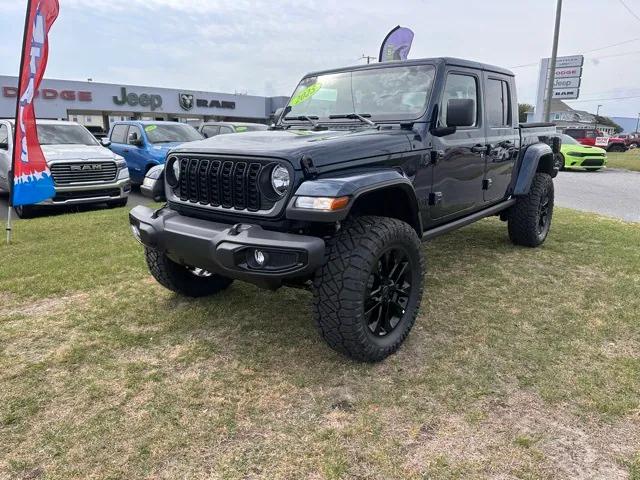 2025 Jeep Gladiator GLADIATOR NIGHTHAWK 4X4