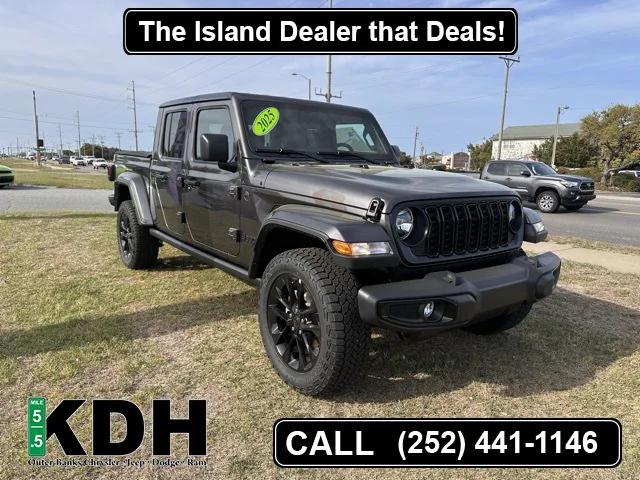 2025 Jeep Gladiator GLADIATOR NIGHTHAWK 4X4 2025 Jeep Gladiator GLADIATOR NIGHTHAWK 4X4