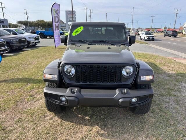 2025 Jeep Gladiator GLADIATOR NIGHTHAWK 4X4 2025 Jeep Gladiator GLADIATOR NIGHTHAWK 4X4