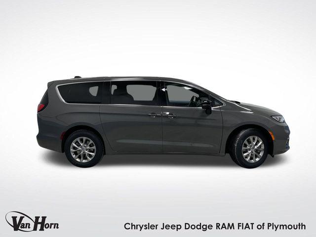 2025 Chrysler Pacifica PACIFICA SELECT AWD