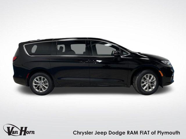 2025 Chrysler Pacifica PACIFICA SELECT AWD
