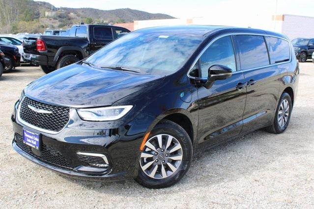 2025 Chrysler Pacifica Hybrid PACIFICA PLUG-IN HYBRID SELECT