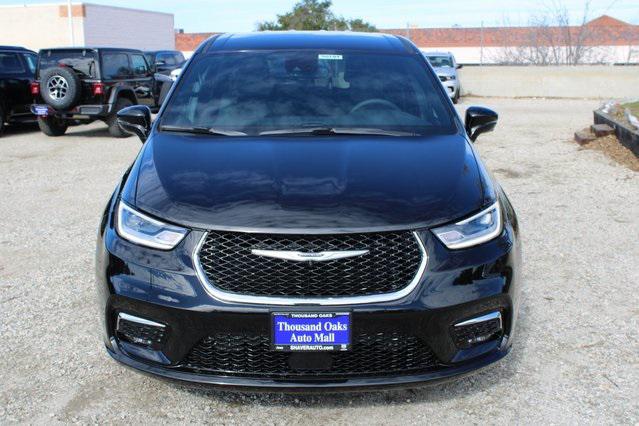 2025 Chrysler Pacifica Hybrid PACIFICA PLUG-IN HYBRID SELECT