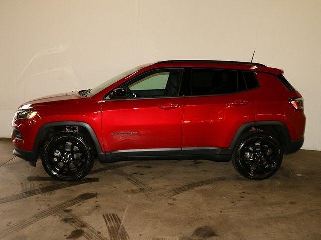 2025 Jeep Compass COMPASS LATITUDE 4X4