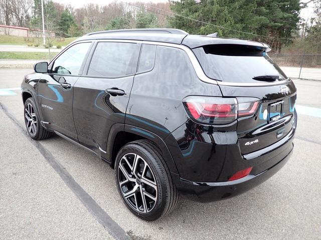 2025 Jeep Compass COMPASS LIMITED 4X4