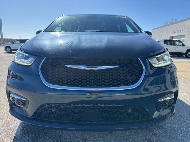 2025 Chrysler Pacifica PACIFICA SELECT AWD