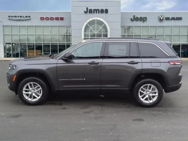 2025 Jeep Grand Cherokee GRAND CHEROKEE LAREDO X 4X4