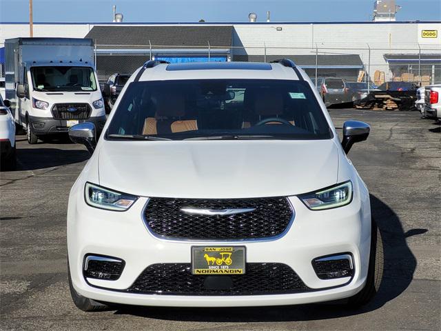 2025 Chrysler Pacifica Hybrid PACIFICA PLUG-IN HYBRID PINNACLE