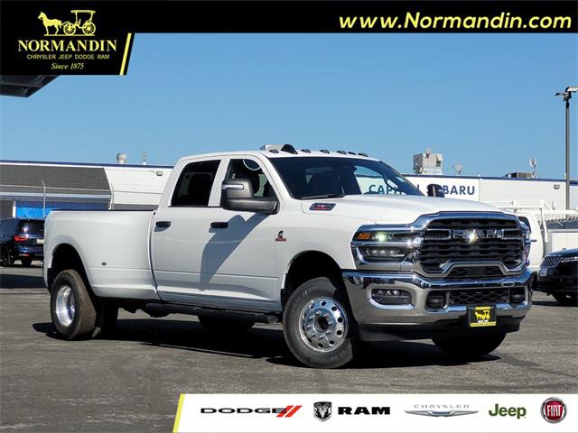 2025 RAM Ram 3500 RAM 3500 TRADESMAN CREW CAB 4X4 8 BOX