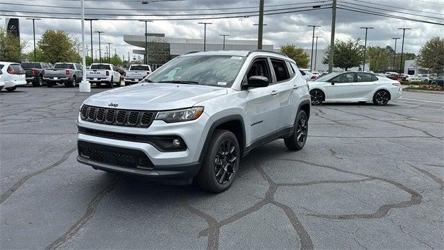 2025 Jeep Compass COMPASS LATITUDE 4X4
