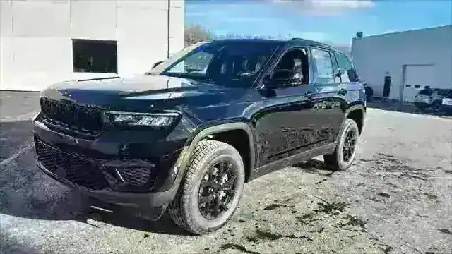 2025 Jeep Grand Cherokee GRAND CHEROKEE ALTITUDE X 4X4