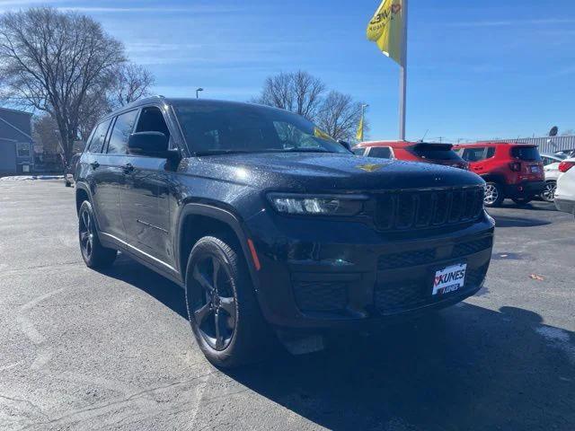2023 Jeep Grand Cherokee L Altitude 4x4