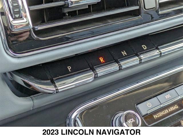 2023 Lincoln Navigator Black Label