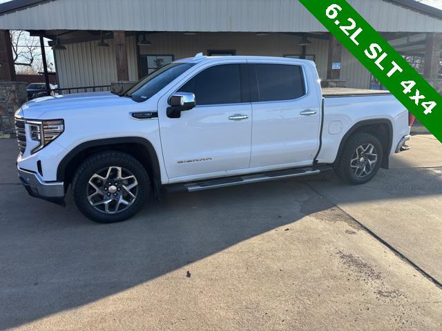 2022 GMC Sierra 1500 4WD Crew Cab Short Box SLT