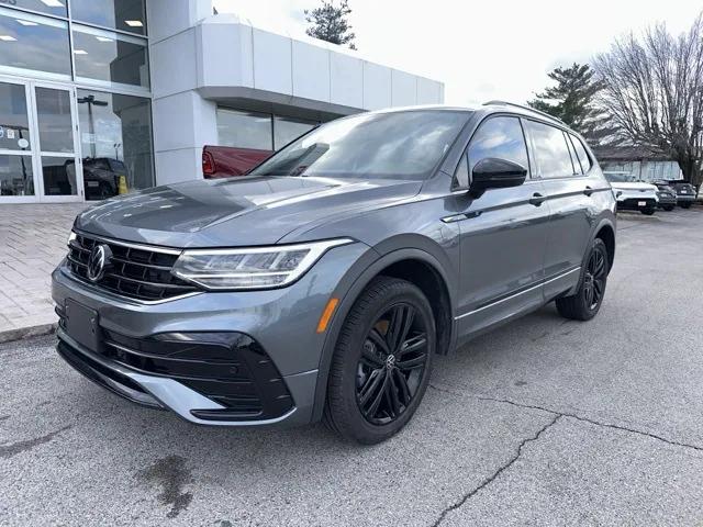 2022 Volkswagen Tiguan 2.0T SE R-Line Black